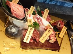 -铭牛烧肉·和牛海鲜自助(高新月牙湖店)