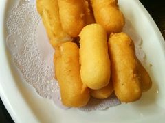 -河畔春天时尚餐厅