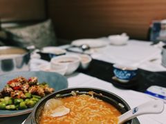 -红鼎豆捞·非遗鲍皇汤火锅(宝丰路店)