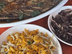 -丹水桥地锅鱼·翘嘴鲌·地方特色全鱼宴(丹江口大坝店)