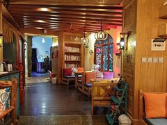 -月亮眼花园餐厅书吧酒吧