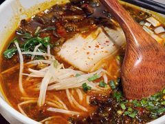 -SHAN山(前滩太古里店)