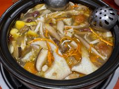 -菌之家·专业纯野生菌火锅·特色炒菌