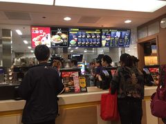 -麦当劳(轻轨曹杨路店)