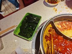 -钢管厂五区小郡肝串串香(蜀都万达店)