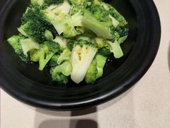 -八府香鸭·啫啫煲(华山路店)