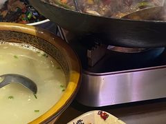 -富正毅三下锅·湘西韵味(天门山索道店)