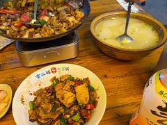 -富正毅三下锅·湘西韵味(天门山索道店)