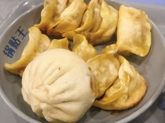 -天天锅贴王(迎凤街店)