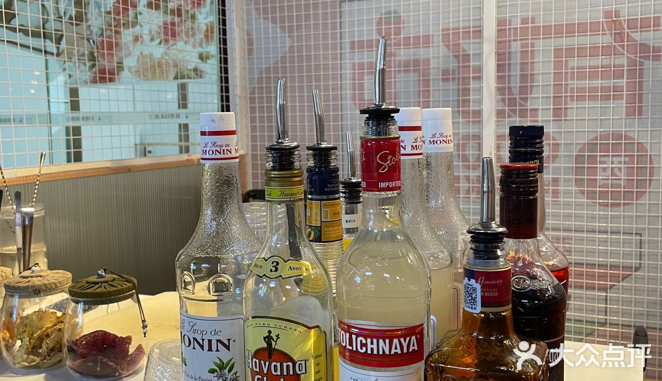 西溪银泰微醺节：用酒精拯救emo