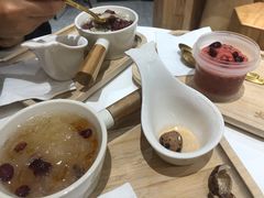 蔓越莓桃胶银耳-炖物24章·顺时轻养茶(杭州大厦店)