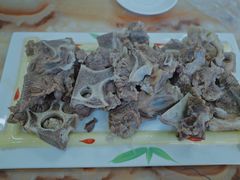 -苏莱特色牛骨滩羊手抓馆(长城东街总店)