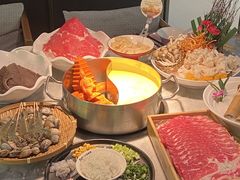 -澳美徕·港式花胶鸡火锅(高新万达店)