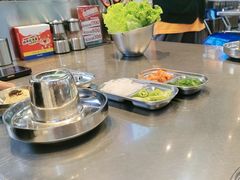 -哈哈碳都·牛肋条无限自助烤肉(台江万达店)