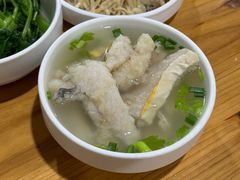 鳗鱼肉汤-江南红鱼汤(洋中花园店)