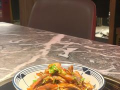 猪耳朵-禄婶鸡煲·打边炉