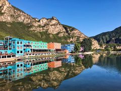 -百里峡七彩艺术小镇