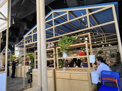 -渝信川菜 · 川味家常菜(财富购物中心店)