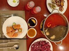 -元一希尔顿酒店·鲜切牛肉火锅禅自助餐厅