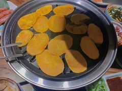 -明洞阿姨·韩式酱蟹烤肉·创意料理(三元桥店)