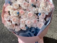 -何兮花店·气球派对鲜花店(马桥银春路万科城店)