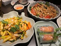 -大头虾越式风味餐厅(光明广场店)