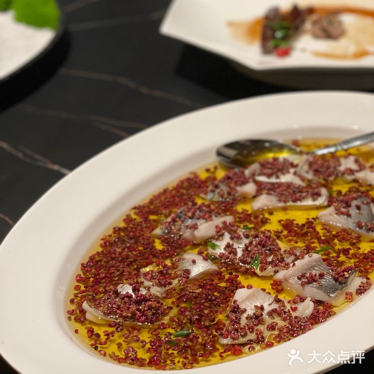 新开业的浦江名荟和浦江荟一样,一如既往的有着排场和体面