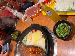 -串门邻居串串火锅(云南南路店)