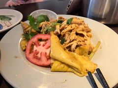 -大头虾越式风味餐厅(光明广场店)