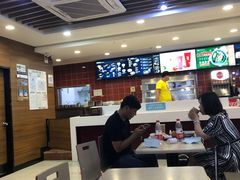 大堂-魏家凉皮(北京南站店)