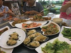 -覃记海鲜美食餐厅