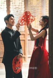 -雪中彩影婚纱摄影·微光艺术中心