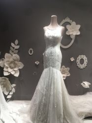 -艾米丽婚纱礼服