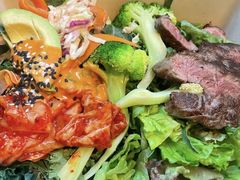 泰式煎牛肉泰碗配绿咖喱酱-wagas(暖山店)