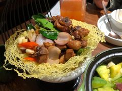 泰式柠檬香叶鸡-云海肴·汽锅鸡·云南菜(美罗城店)