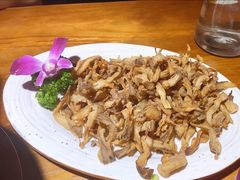 -觅山云南菜(泊富ICITY店)