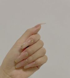 -悦指间美甲美睫