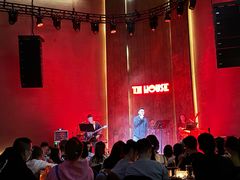-TZ House音乐现场(来福士中心店)