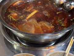 -肖肖酸萝卜鱼火锅(总店)