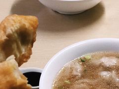 -张阿三馄饨店