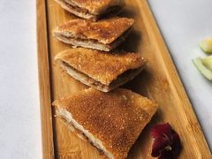 牛肉焦饼-渔语鱼新川菜Bistro(万象天地店)