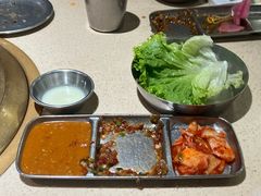 -蚂蚁洞·烤肉大营地(上海静安大悦城店)