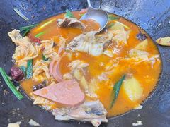 -老刘生态大鱼坊铁锅炖鱼(赛马场店)