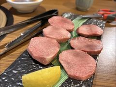 上等牛舌-炼火烤肉店