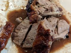 烧鹅-鹅滋道(甘坑古镇店)