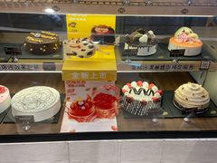 面包甜点陈列柜-DQ·蛋糕·冰淇淋(苏州中心店)