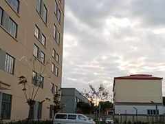 -StorHub趣存自助仓·迷你仓(普陀店)