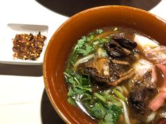花溪牛肉粉-黔香阁(大上海时代广场店)