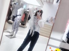 -lululemon(万象城店)