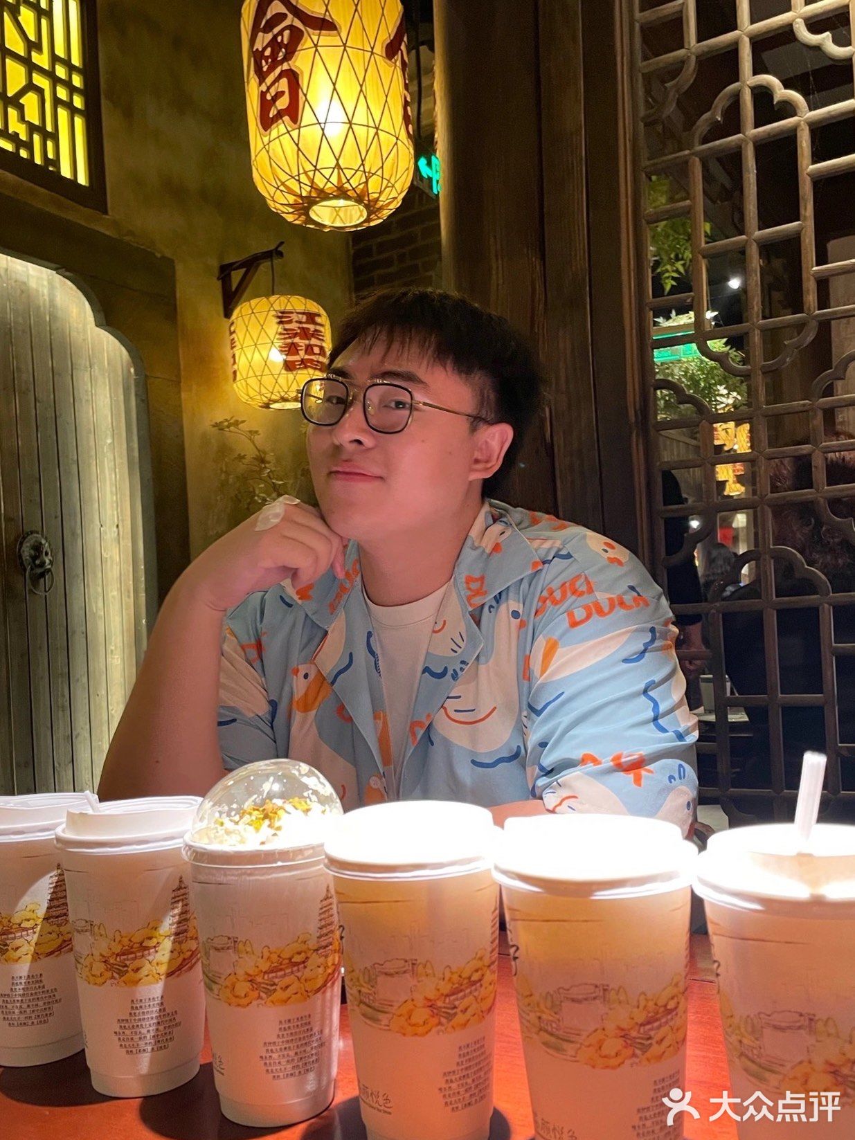 拎着六杯茶颜悦色，吃了南京大牌档，排队省时超绝攻略[胜利][胜利]